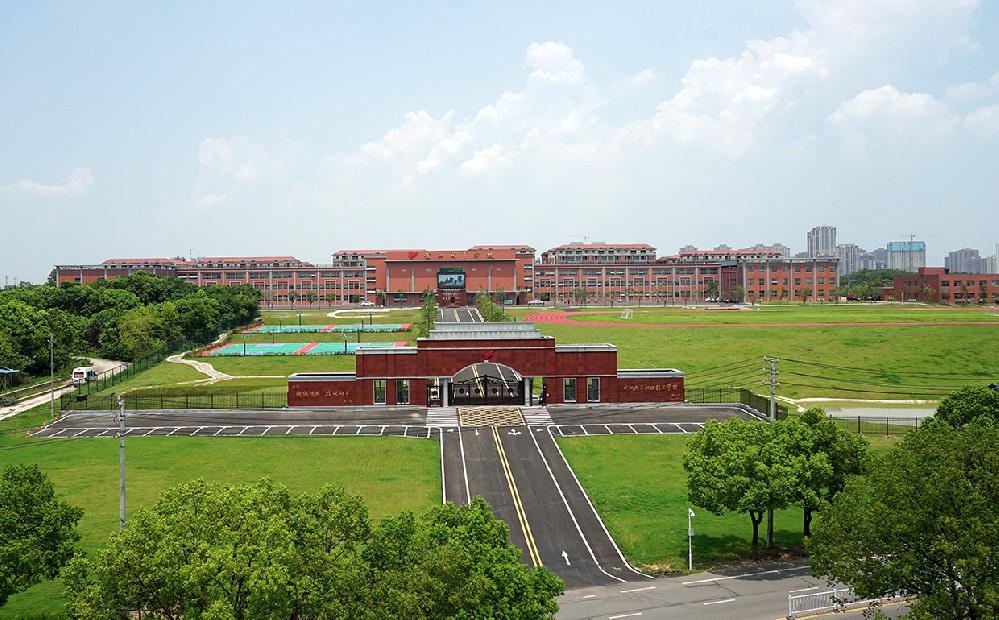 学校大门